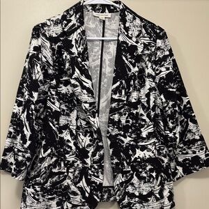 Coldwater Creek Monochrome Abstract Blazer